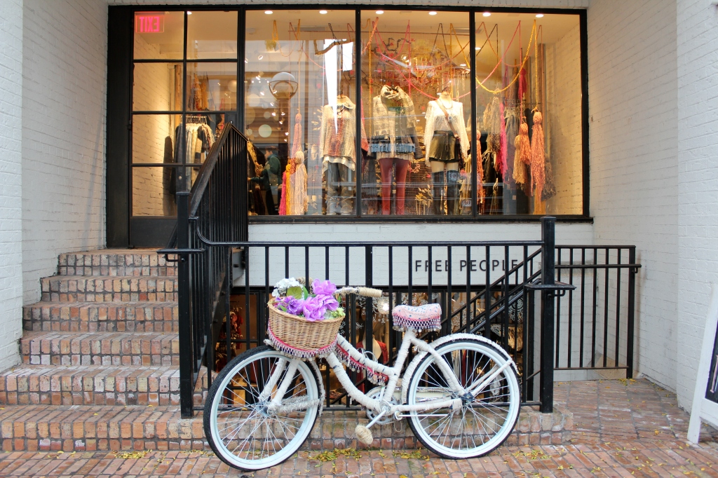 Free People shop, Yorkville and Bellair, October 25, 2014 